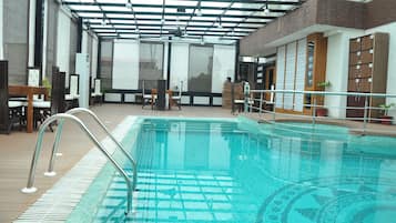 Piscine couverte