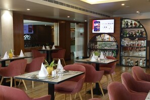 Restaurant - Hotel JSR Continental (Dehradun)