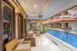 The Lagoon | Terrace/patio