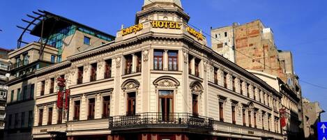 Facciata della struttura