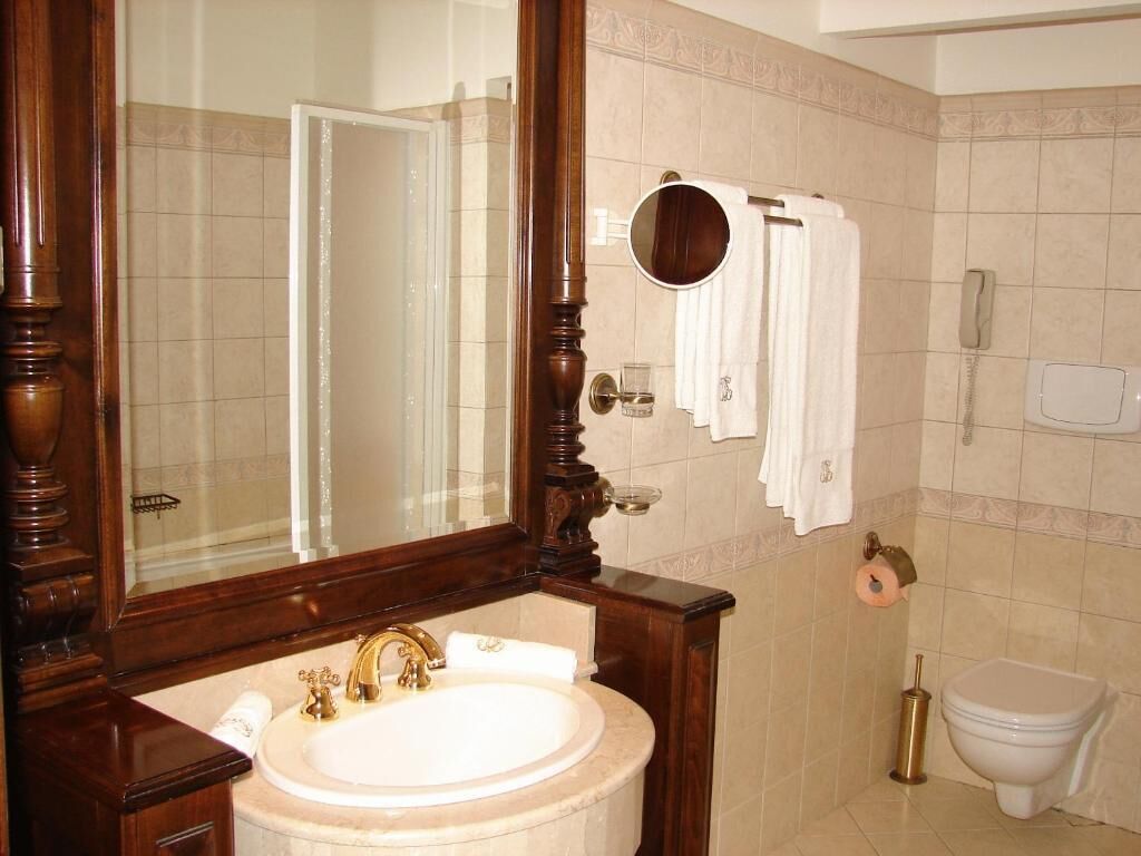 free toiletries, hair dryer, bathrobes, slippers