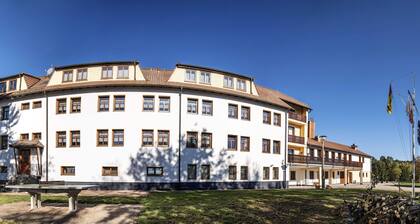 Riverdam Hotel & Steakhouse