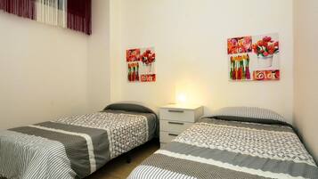 2 bedrooms, Internet, bed sheets