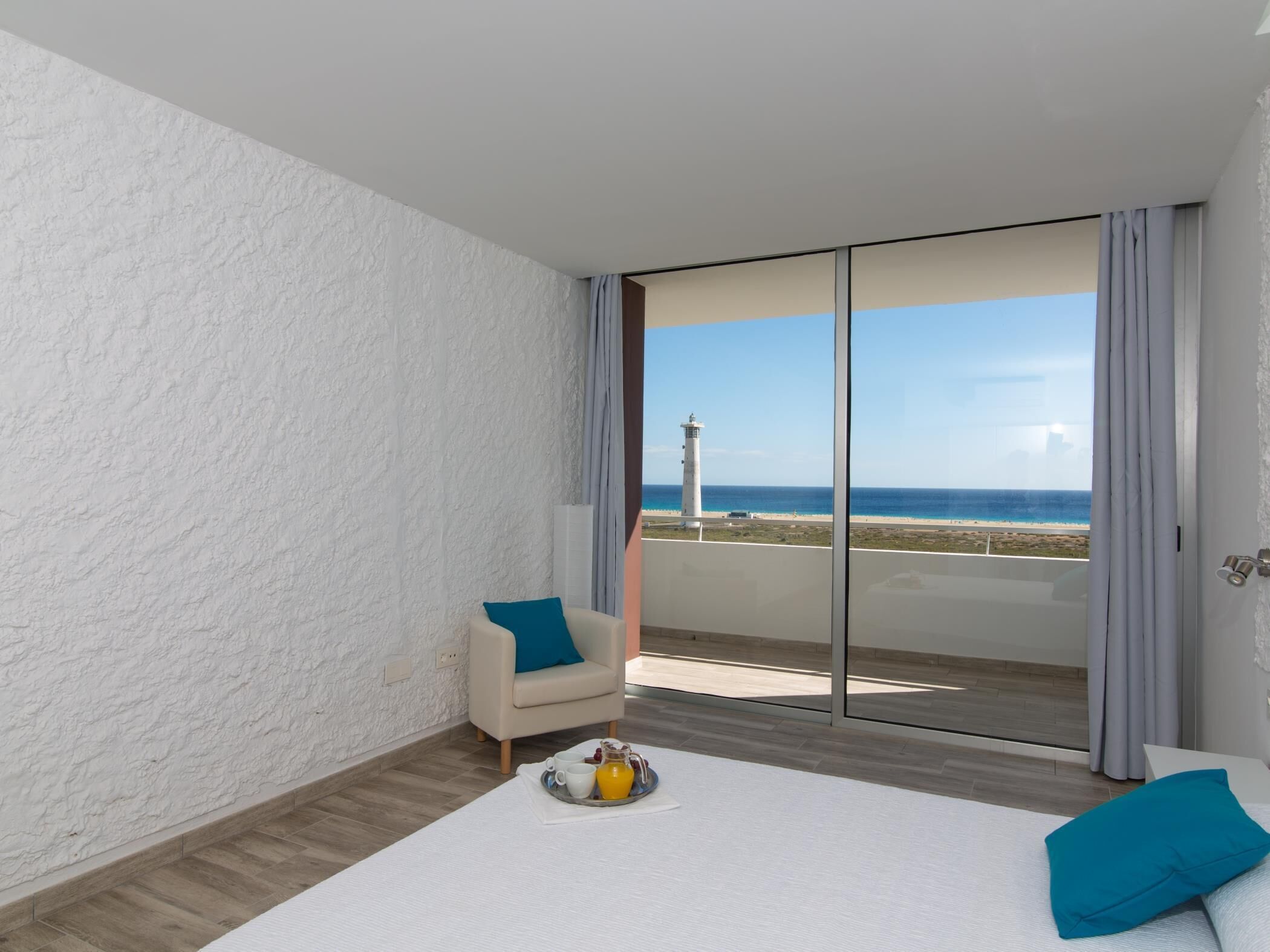 Bügeleisen/Bügelbrett, Internetzugang, Bettwäsche