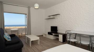 Internet, bed sheets