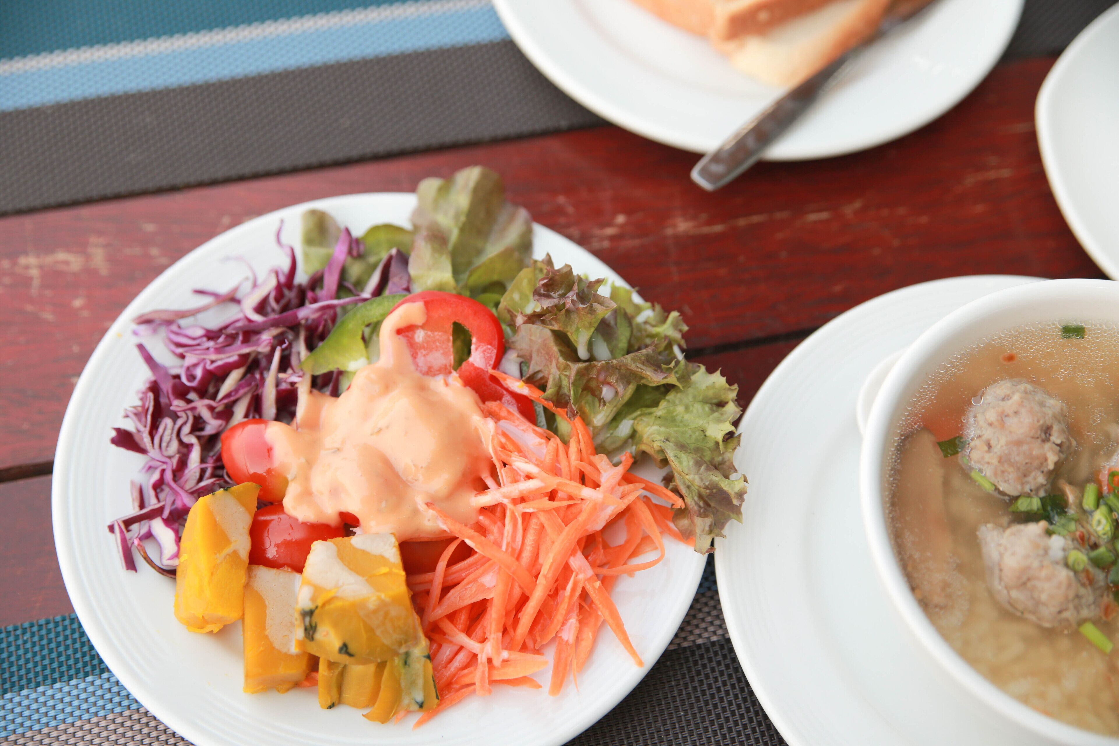 free daily english breakfast