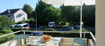 Haruna vacation apartment - close to the lake, flooded with light with 2 balconies and parking space