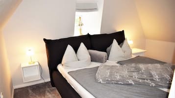 House, 2 Bedrooms (incl.cleaning fee/linen 110/15EUR) | 2 bedrooms, desk, iron/ironing board, free cribs/infant beds
