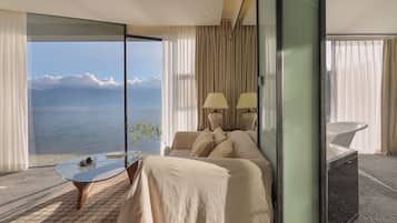 Luxury-Suite, Mehrere Betten, Nichtraucher | 1 Schlafzimmer, Minibar, Zimmersafe, individuell dekoriert