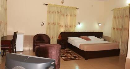 Liz Ani Hotel