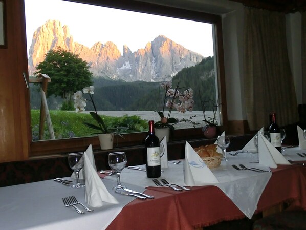 Dagelijks ontbijtbuffet inbegrepen