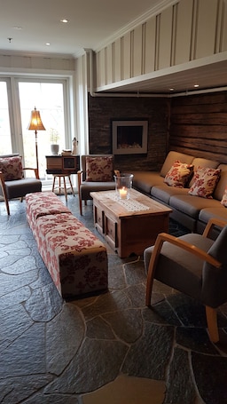 Interior. Erzscheidergarden