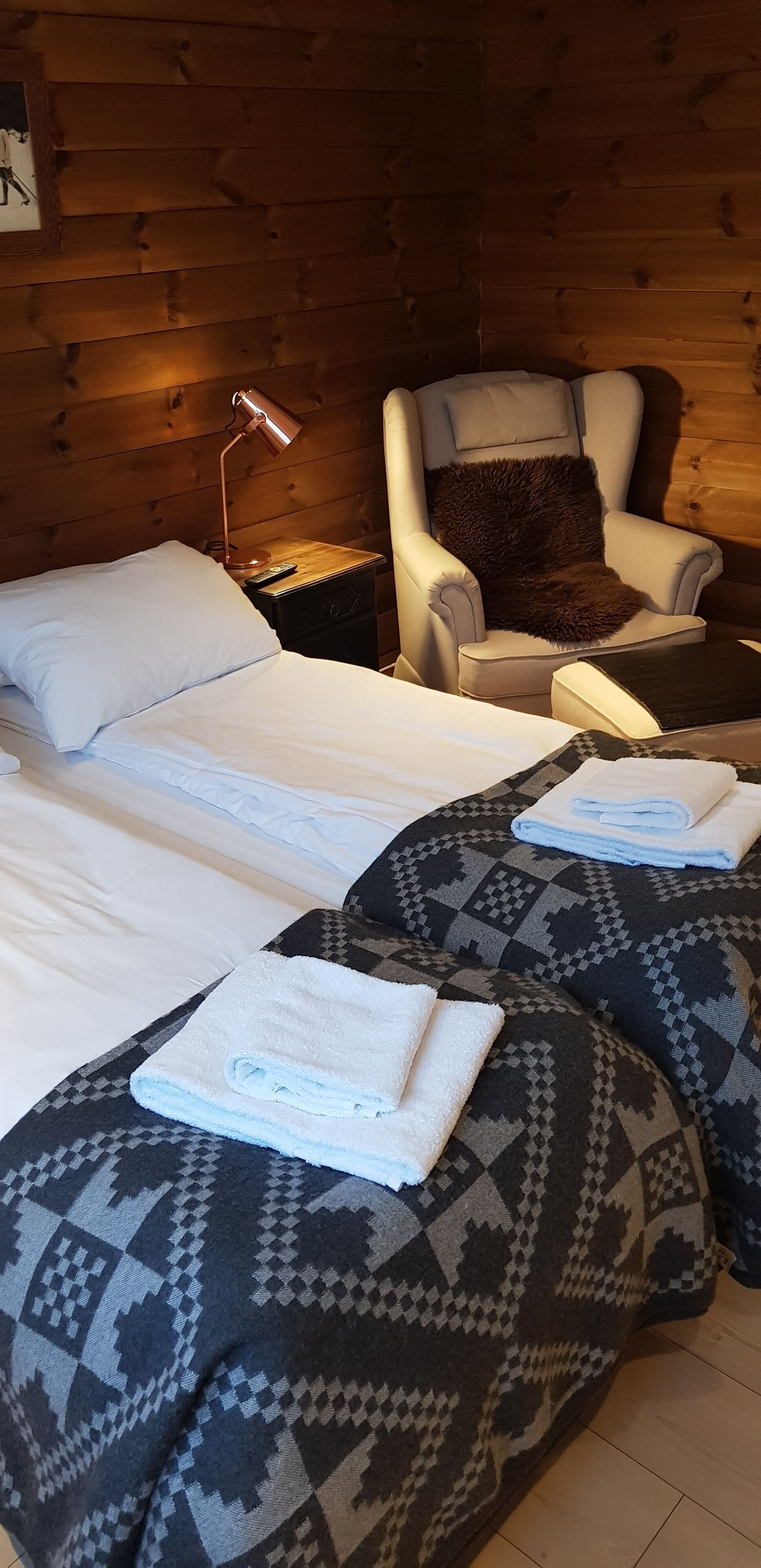 standard double room | individually decorated, individually furnished, blackout curtains