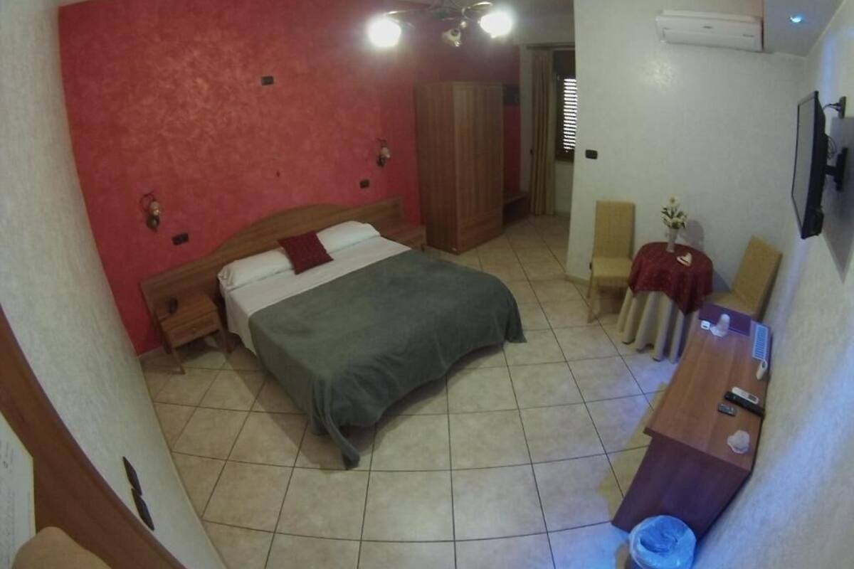 Habitación de lujo doble | Ropa de cama hipoalergénica y edredones de plumas