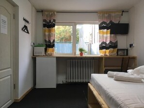 Dobbeltrom – standard | Sengetøy av topp kvalitet, individuelt dekorert og individuelt innredet