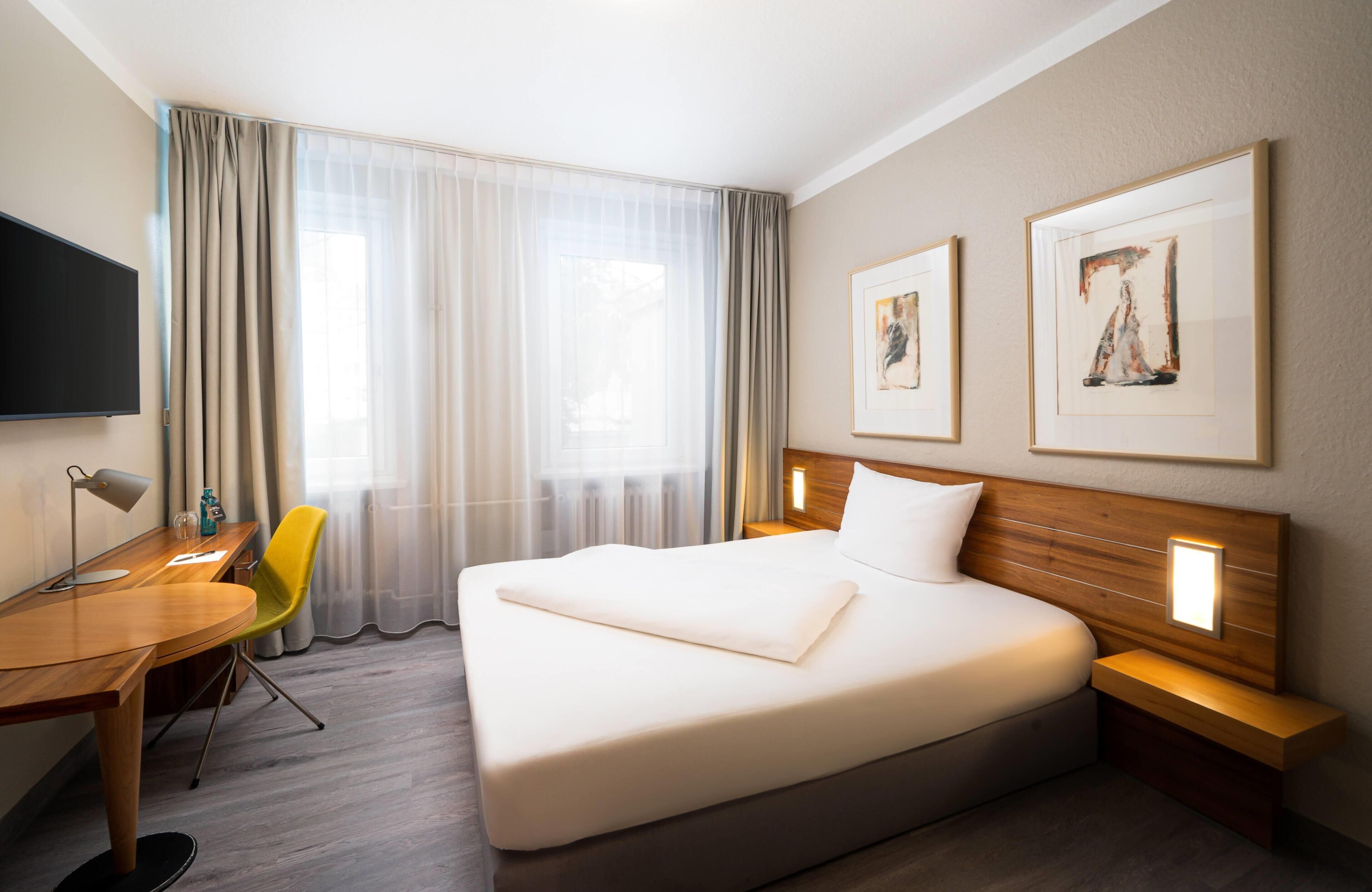 Superior eenpersoonskamer, 1 queensize bed | Hypoallergeen beddengoed, verduisterende gordijnen