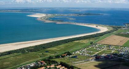 Maison de vacances indépendante rénovée sur un terrain clos
