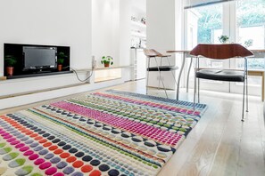 One-Bedroom Apartment | Living area - Modern Holland Park apartment (London)