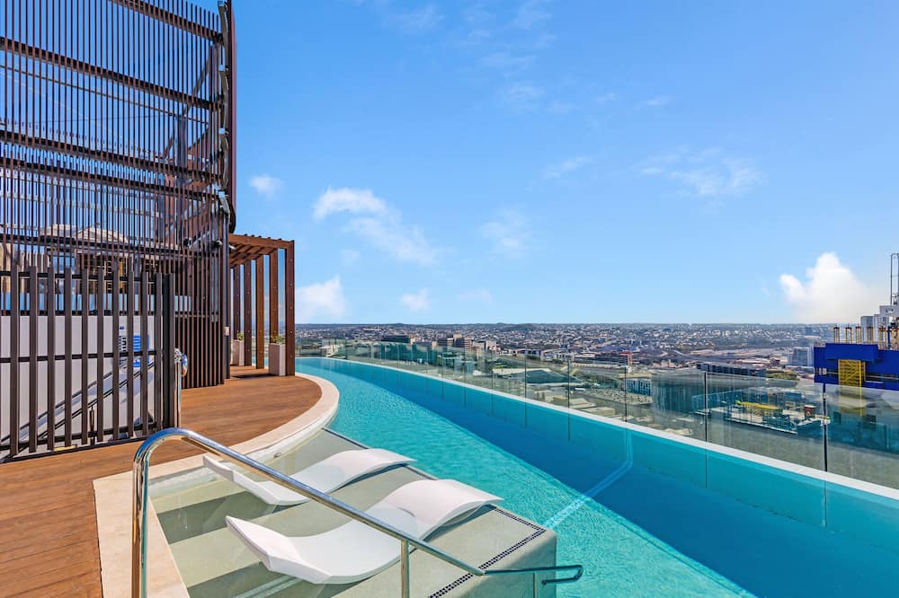 FV Dream 2 BED Apt+ Pool+ Free Parking Qfv211-16