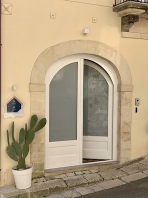 Front of property - Il Canale Design House (Ragusa)