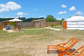 The Hibou Yurt | Terrace/patio - Les Yourtes d'Agnac (Agnac)