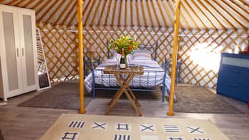 The Hibou Yurt | Living area | Ping pong