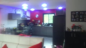 Deluxe Room | Shared kitchen - Chambre d'hotes Entre Mer et Montagne (Montner)