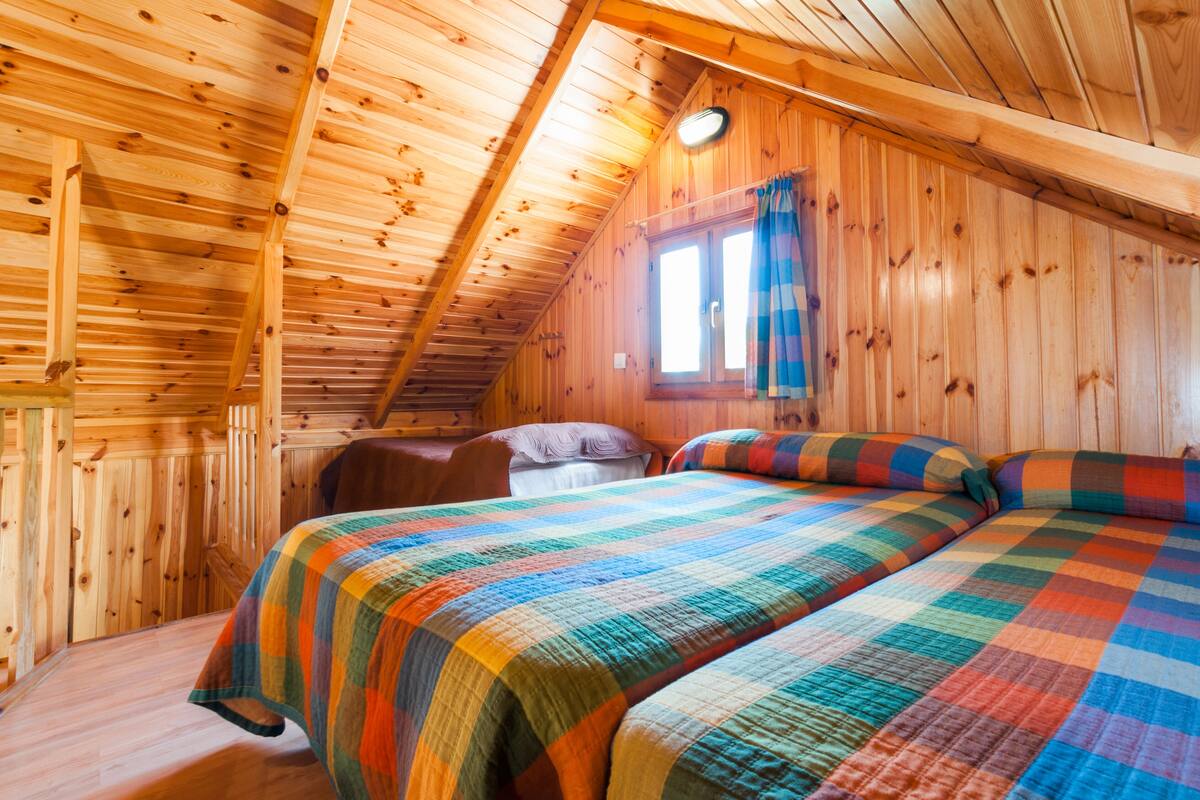 Bungalow | 2 slaapkamers, gratis babybedden, gratis wifi, beddengoed