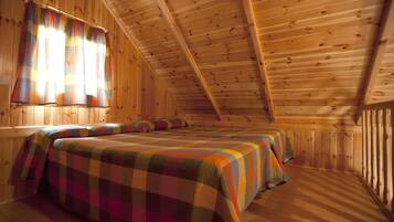 2 sovrum, gratis barnsängar, gratis wi-fi och sängkläder