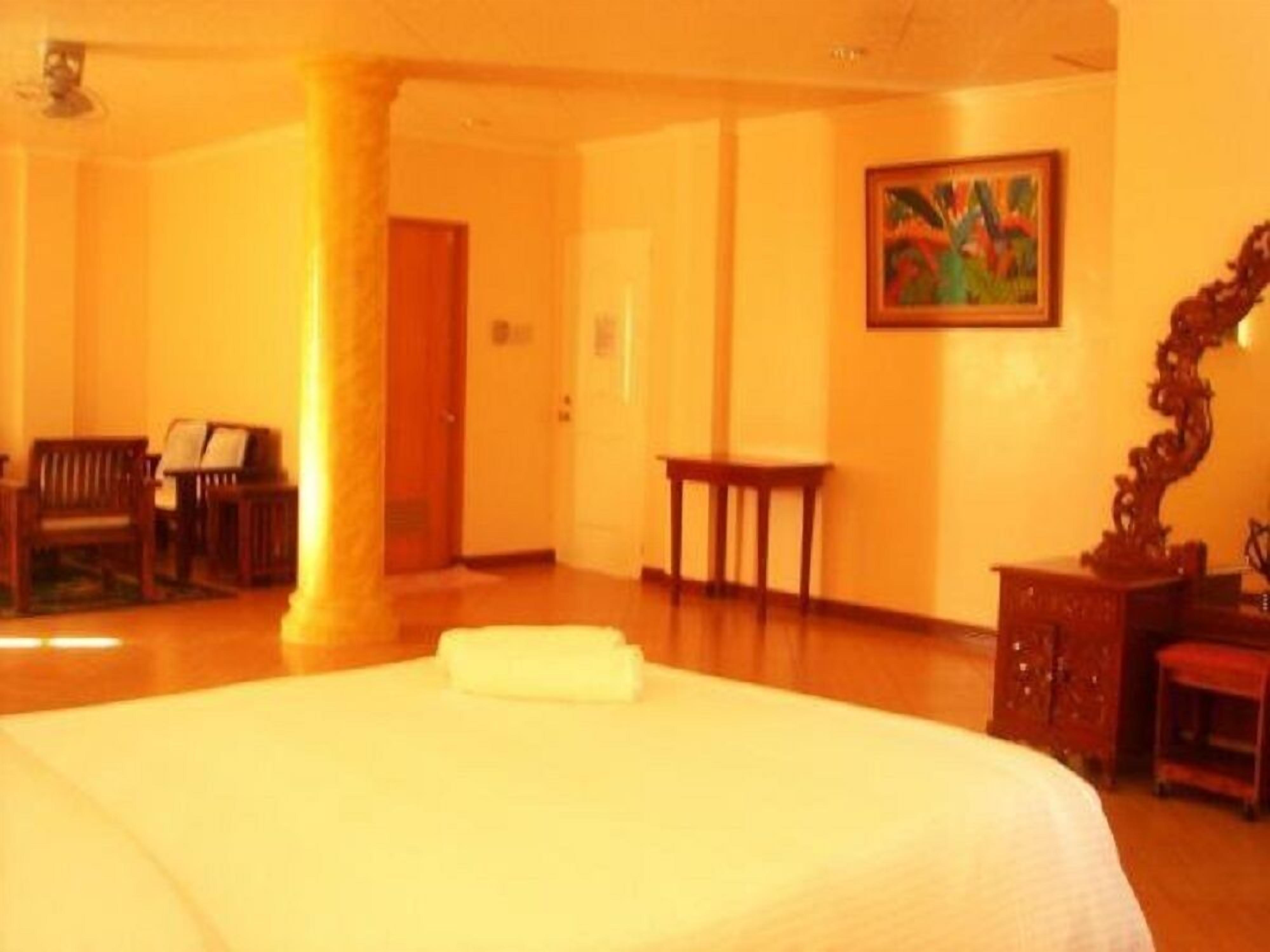 Blackout drapes, bed sheets