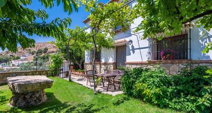 Almendros Antequera - Los Nogales by Ruralidays