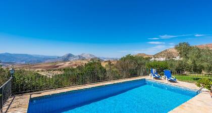 Los Olivos Antequera - Los Nogales by Ruralidays