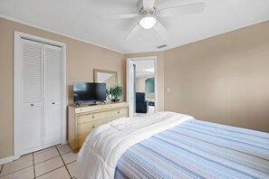 3 bedrooms, iron/ironing board, free WiFi, bed sheets