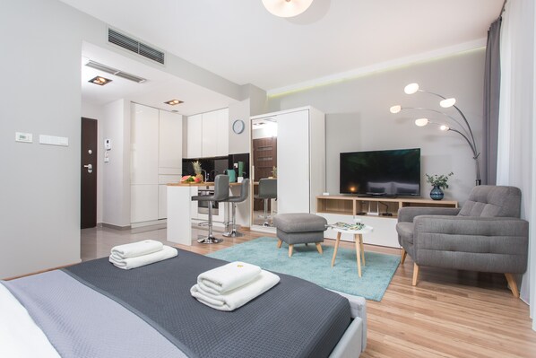 Iron/ironing board, free WiFi, bed sheets, wheelchair access