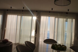 Dining - Royal Villa (Podstrana)