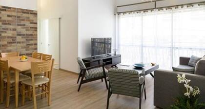 Three bedrooms 2 bathrooms Prime rental parking