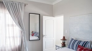 Standard Suite (Mermaid 1) - Sea esta Selfcatering  Guesthouse (Bergrivier)