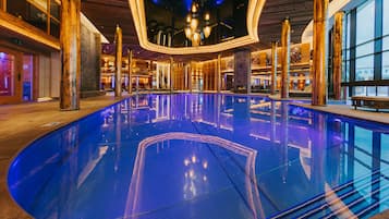 2 indoor pools, 4 outdoor pools, free pool cabanas, pool umbrellas