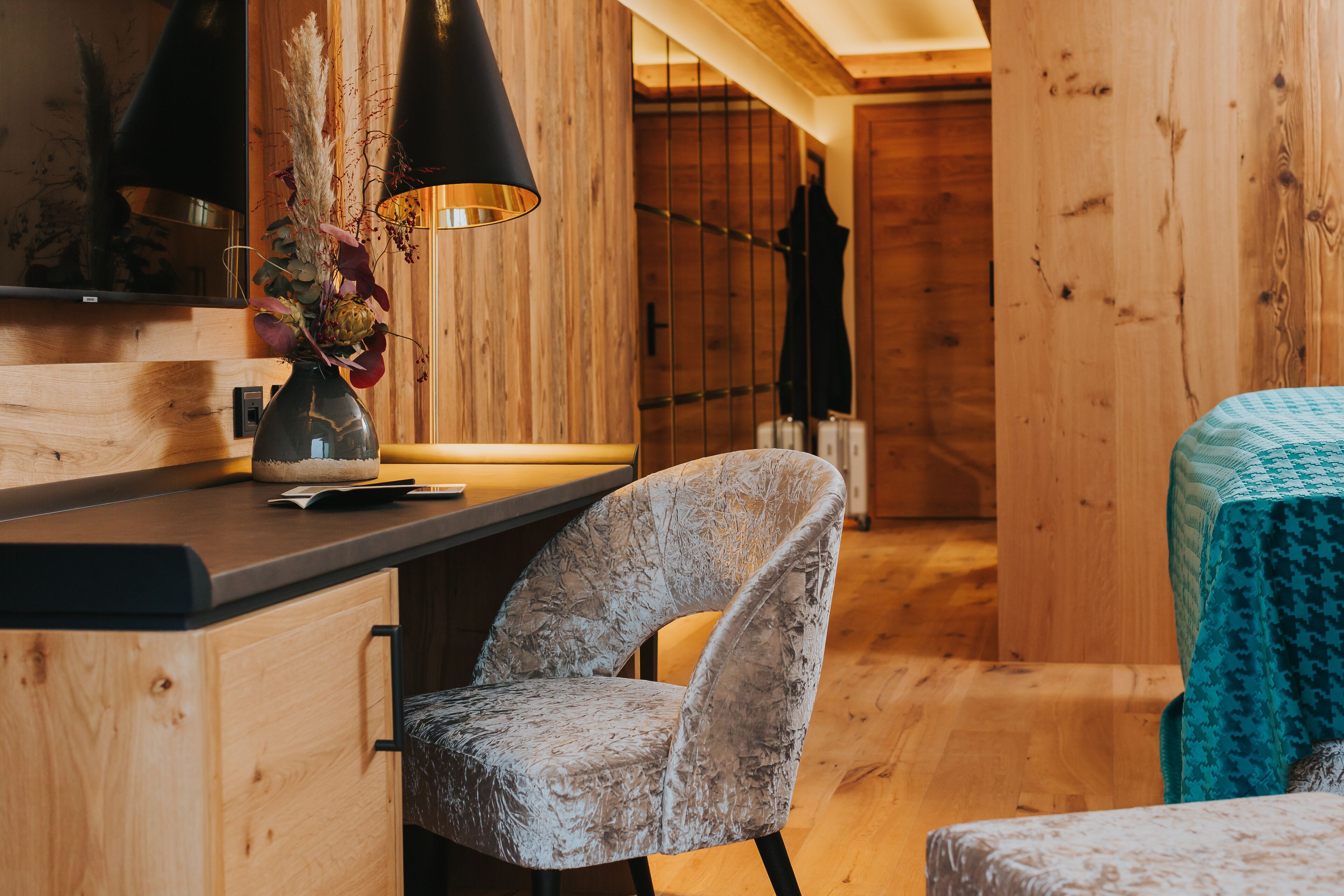 exclusive double room, balcony | living area | flat-screen tv