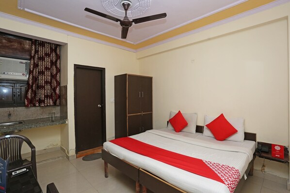 Standard Double Room | Bed sheets