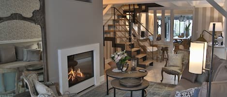 Tv, pejs, stereoanlæg