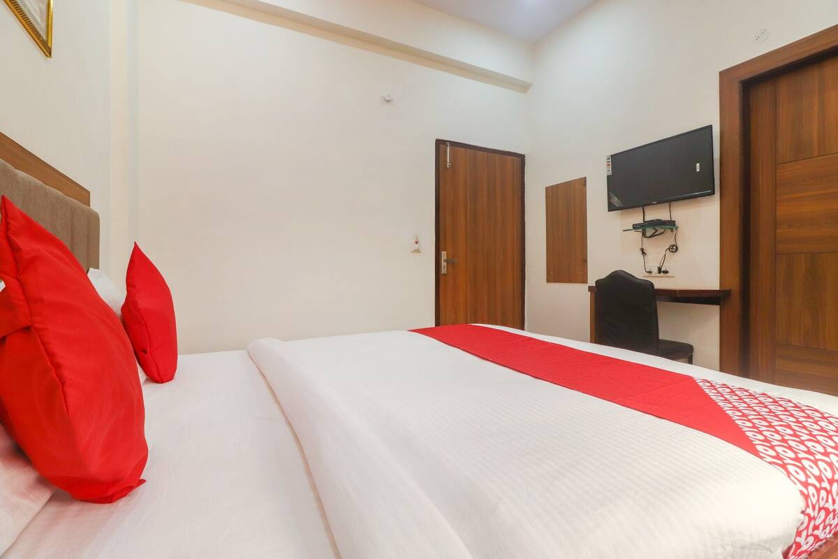 Standard Double Room | Bed sheets