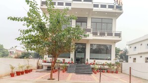 Exterior - OYO 62646 Taj Classic (Agra)