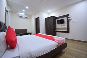 Double or Twin Room - OYO 60291 Hotel Siddhi Vinayak (Gwalior)