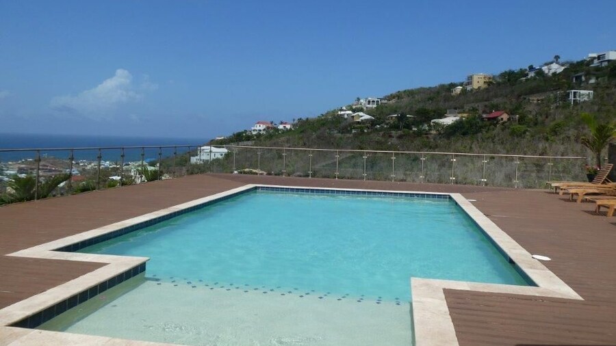 Singh Luxury Apartments With sea View, Apt.2