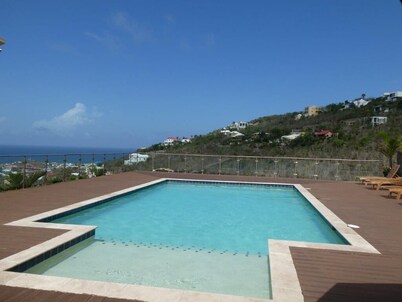 Singh Luxury Apartments With sea View, Apt.2