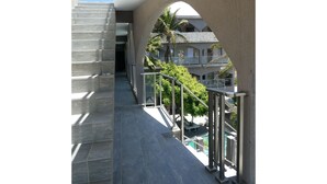 Property grounds - Sun Tan Apartment 10, Near the Ocean (Philipsburg)