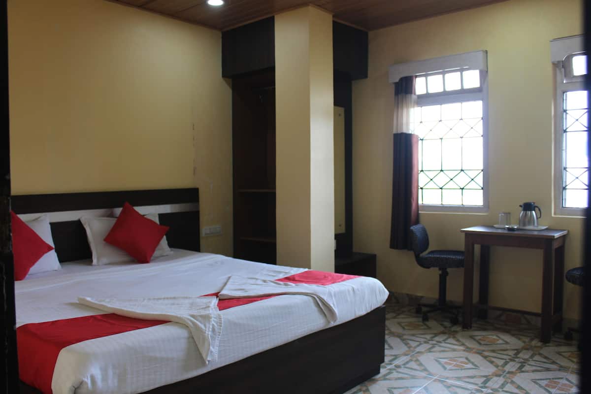 Premium bedding, bed sheets