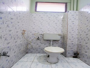 Camera con letto matrimoniale o 2 letti singoli | Bagno | Asciugamani