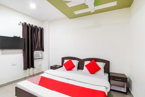 Kamar Double Standar | Seprai linen
